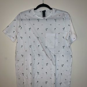 NWOT H&M Tropical Pocket T-shirt🌴 🏝